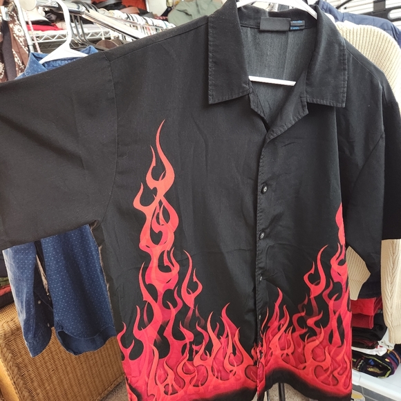 VINTAGE Y2K FLAMED OUT BOWLING SHIRT - Picture 3 of 5